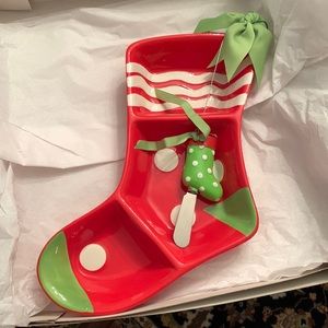Festive serving platter with spreader
